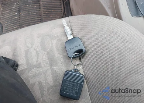 2005 Ford Focus Zx4 from USA, damaged, VIN 1FAFP34N55W231709